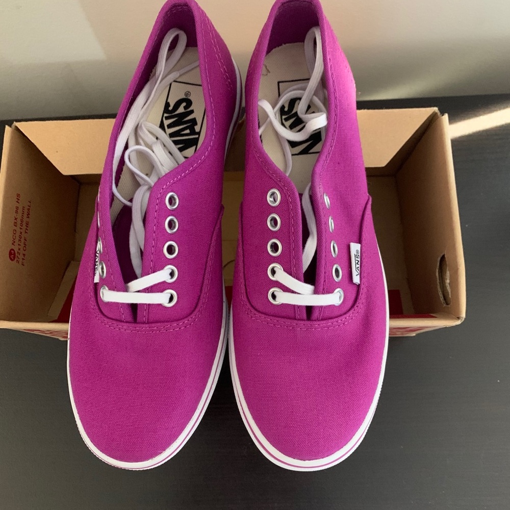 Vans size 6